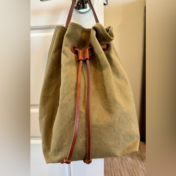 Madewell Olive, canvas small backpack with leather  straps, excellent condition - Picture 3 of 6